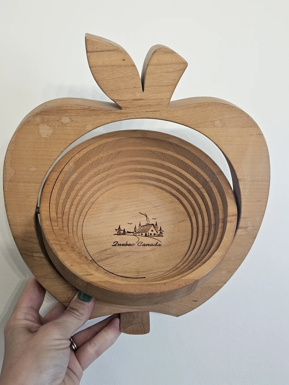 Quebec Canada Wooden Apple Collapsible Basket